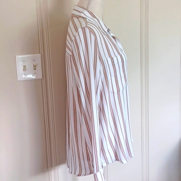 BP  Collared Button Down  Loose Fitting 100% Viscose Lt. Brown/White W-S Shirt - Picture 5 of 7